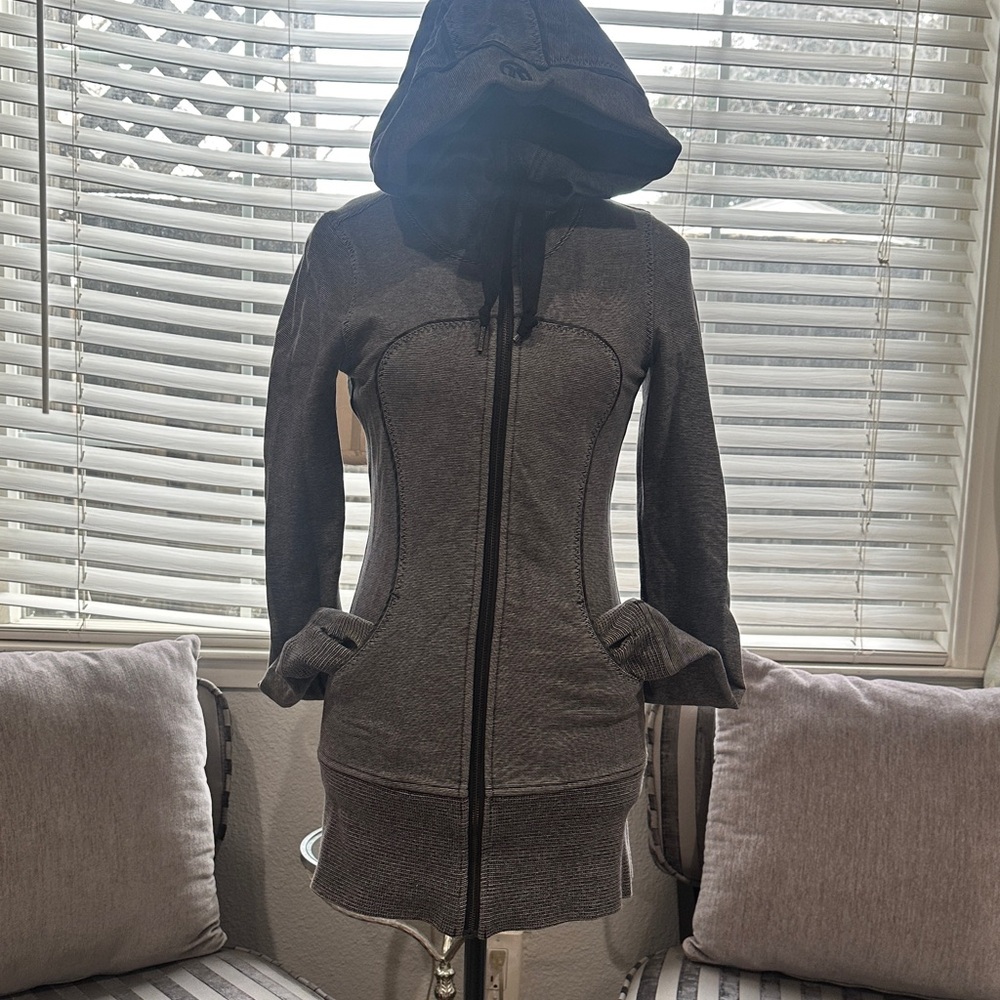 Gray Hooded Lululemon  Zip-Up Jacket/Hoddie